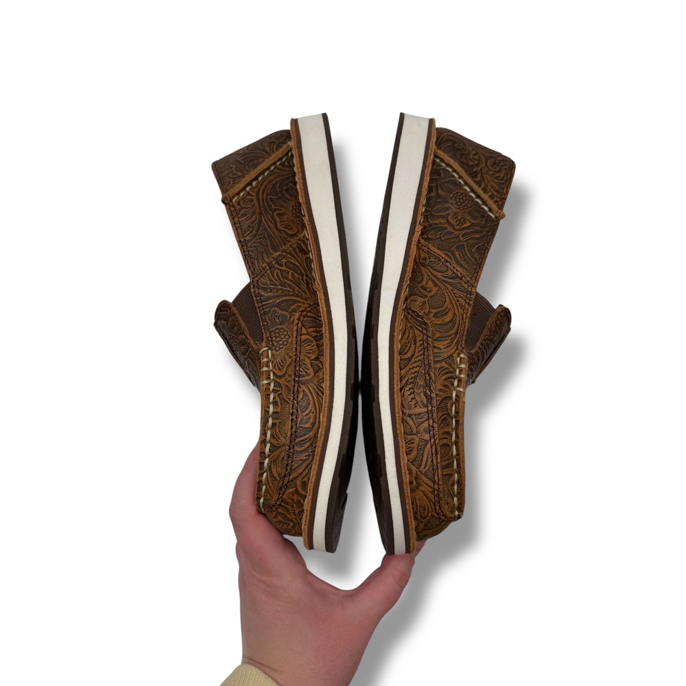 Ariat Cruiser Loafers Women 7.5B Brown Tooled Floral Embossed Leather 10035831 - Picture 2 of 8
